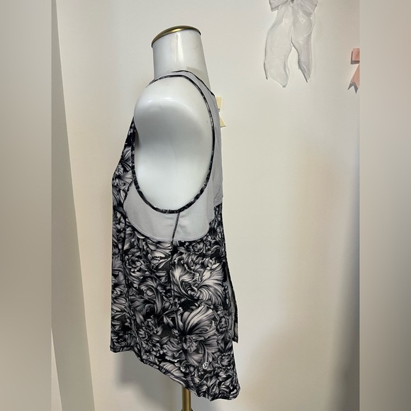 Lululemon Sculpt Tank Tie Back
Night Garden Ice Grey Black / Ice Grey - Picture 5 of 6